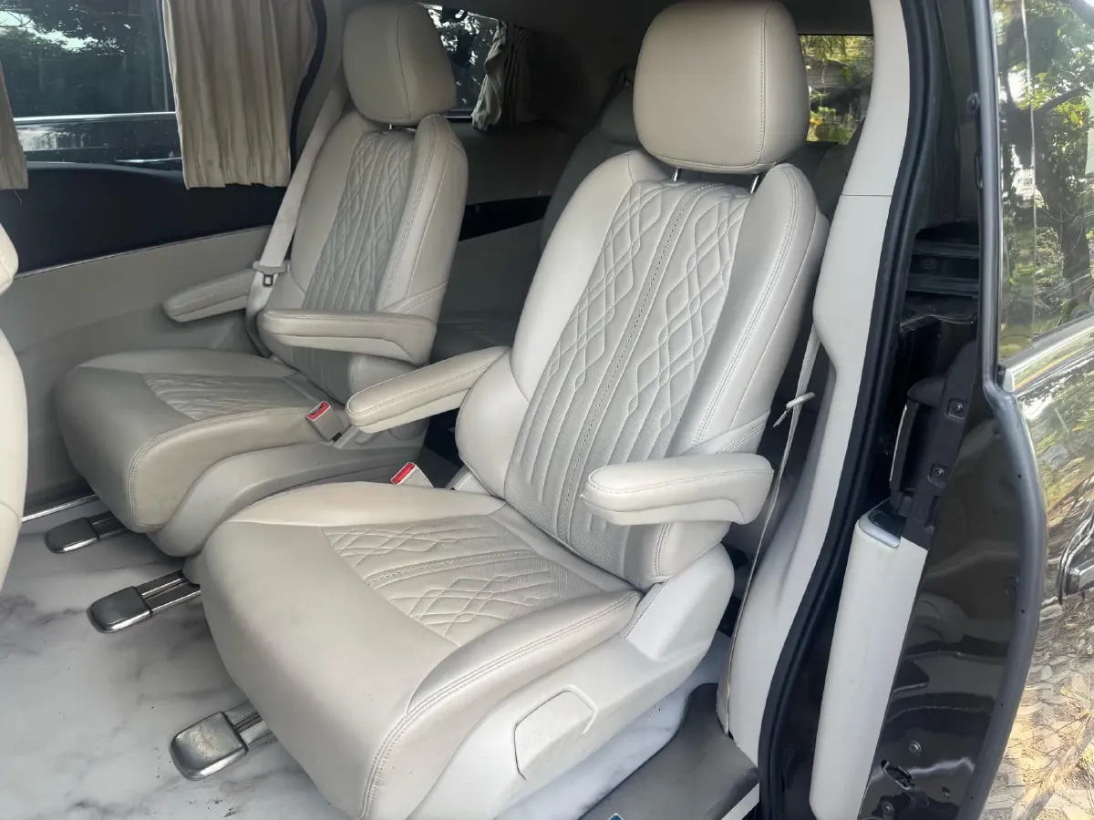 2022 Buick GL8 2.0T 237HP L4 9AT,autocango,china used car exporter,china ev exporter,chinese used car exporter,chinese used ev exporter