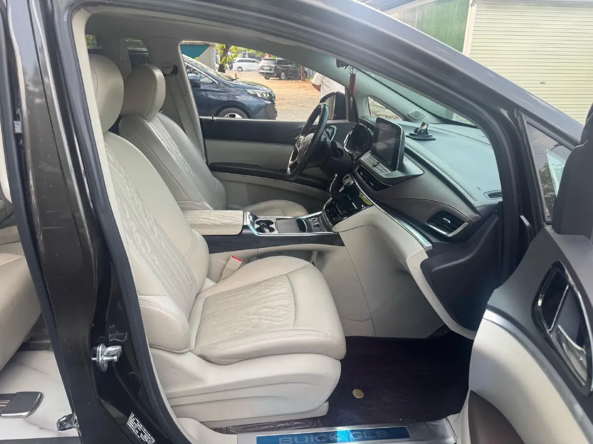 2022 Buick GL8 2.0T 237HP L4 9AT,autocango,china used car exporter,china ev exporter,chinese used car exporter,chinese used ev exporter