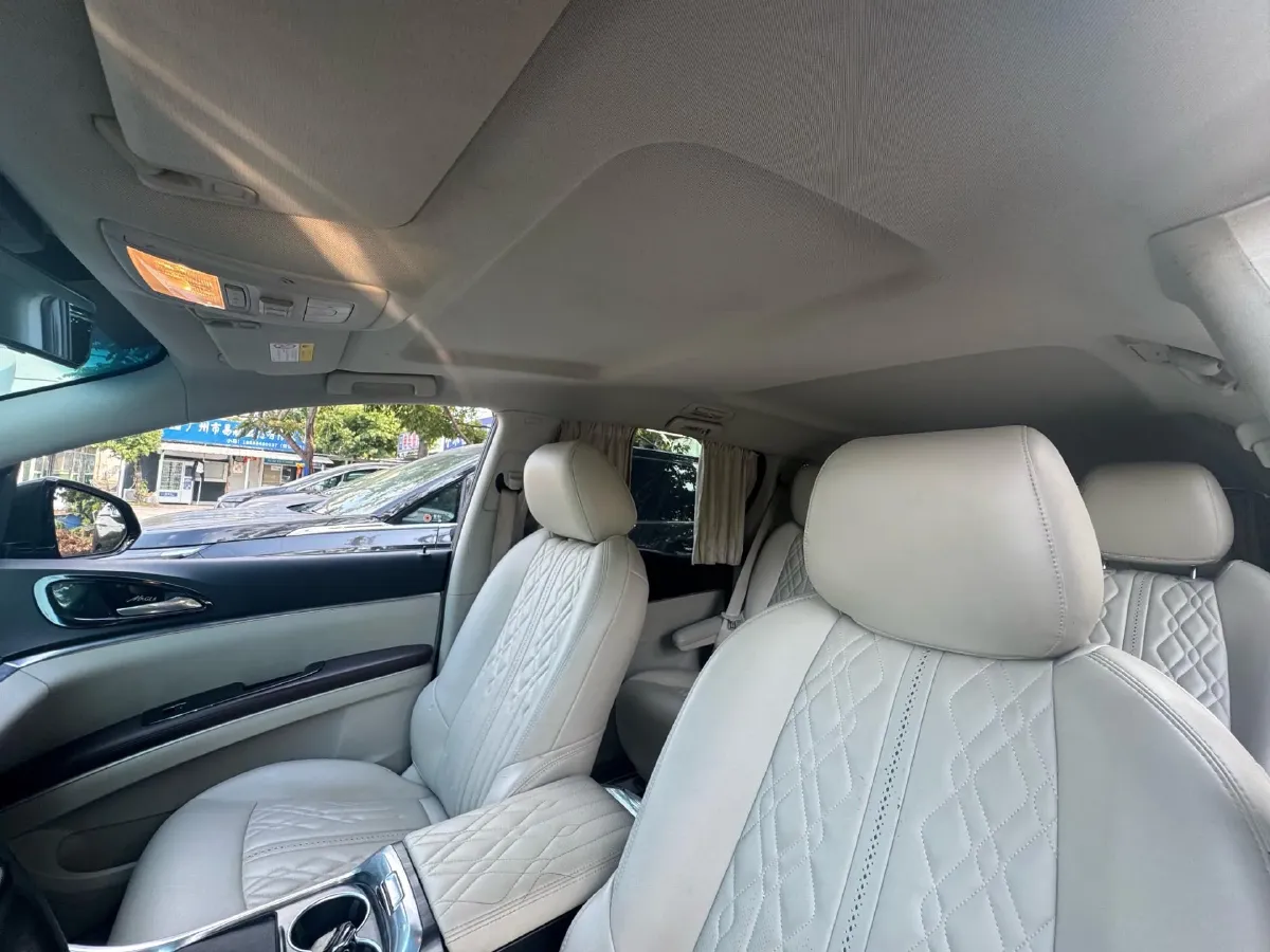 2022 Buick GL8 2.0T 237HP L4 9AT,autocango,china used car exporter,china ev exporter,chinese used car exporter,chinese used ev exporter