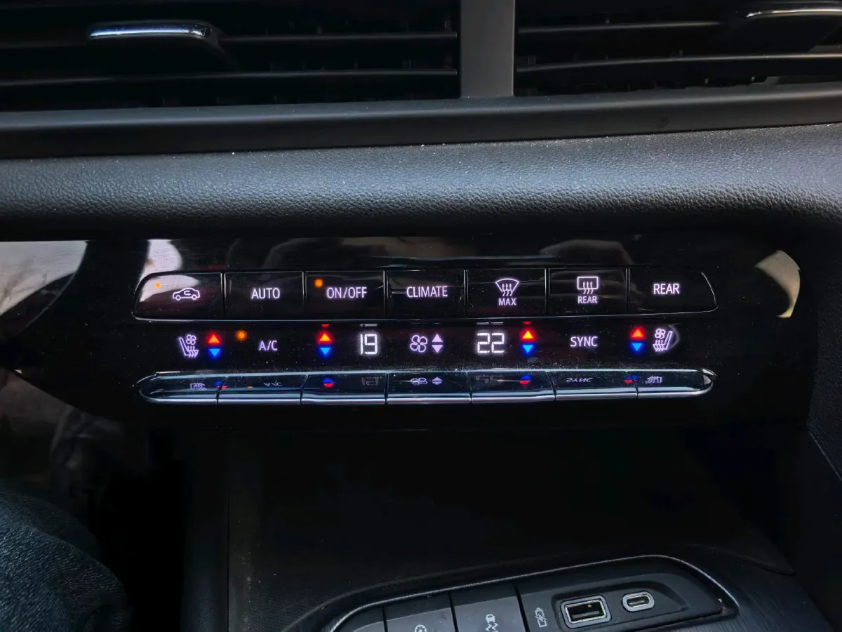 2020 Buick Enclave 2.0T 237HP L4 9AT,autocango,china used car exporter,china ev exporter,chinese used car exporter,chinese used ev exporter