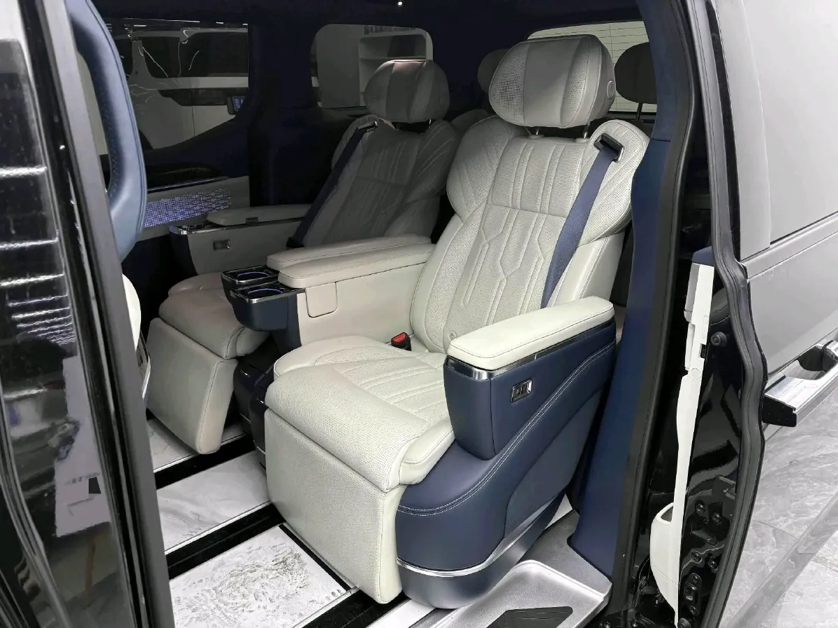 2022 Zeekr 009 BEV 140KWH,autocango,china used car exporter,china ev exporter,chinese used car exporter,chinese used ev exporter