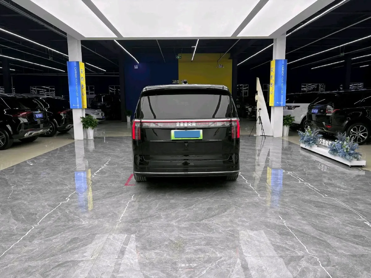 2022 Zeekr 009 BEV 140KWH,autocango,china used car exporter,china ev exporter,chinese used car exporter,chinese used ev exporter