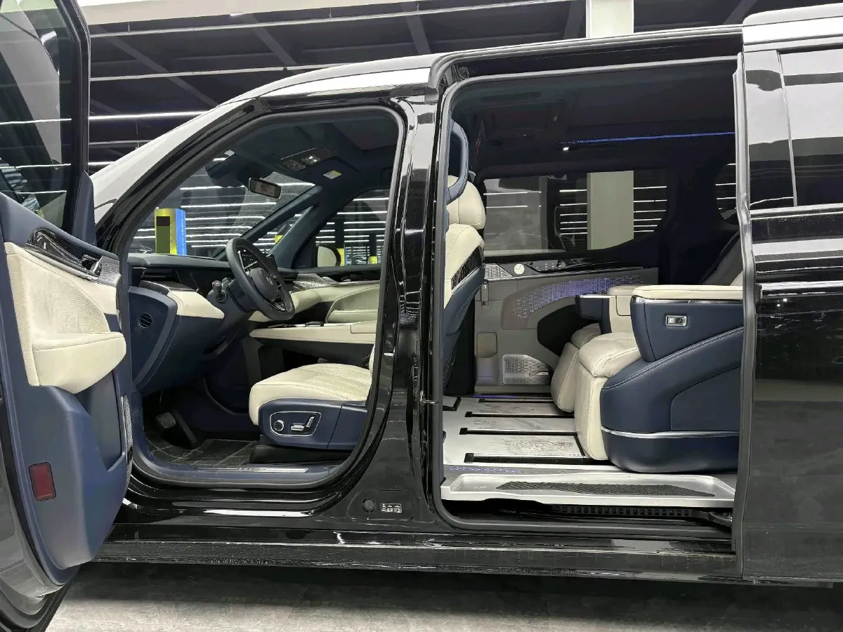 2022 Zeekr 009 BEV 140KWH,autocango,china used car exporter,china ev exporter,chinese used car exporter,chinese used ev exporter