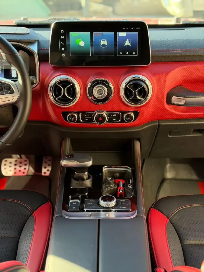 2023 Beijing BJ40 2.0T 224HP L4 8AT,autocango,china used car exporter,china ev exporter,chinese used car exporter,chinese used ev exporter