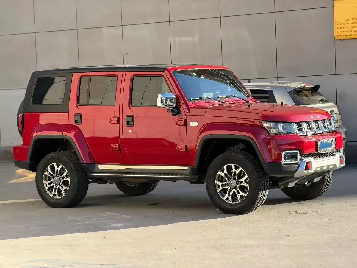 2023 Beijing BJ40 2.0T 224HP L4 8AT,autocango,china used car exporter,china ev exporter,chinese used car exporter,chinese used ev exporter