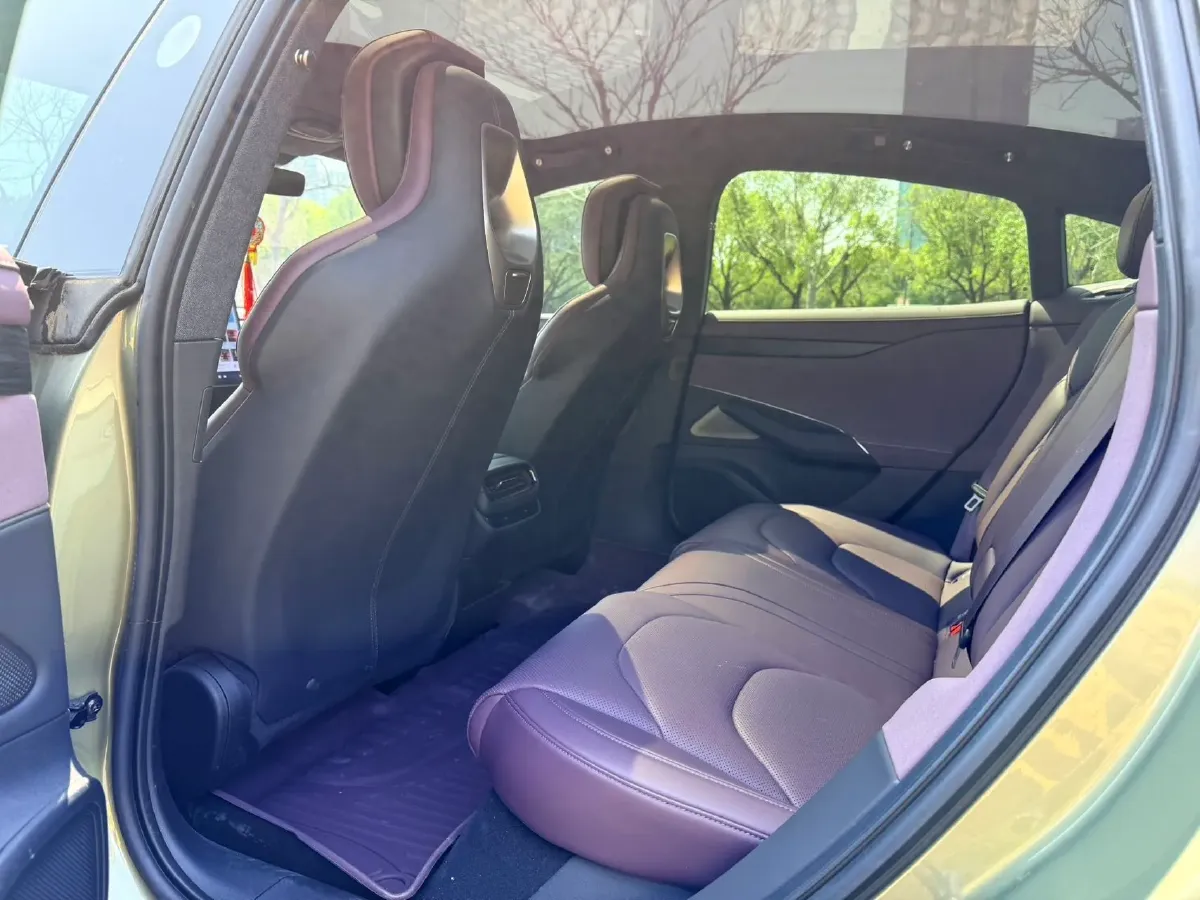 2024 MI SU7 BEV 73.6KWH,autocango,china used car exporter,china ev exporter,chinese used car exporter,chinese used ev exporter