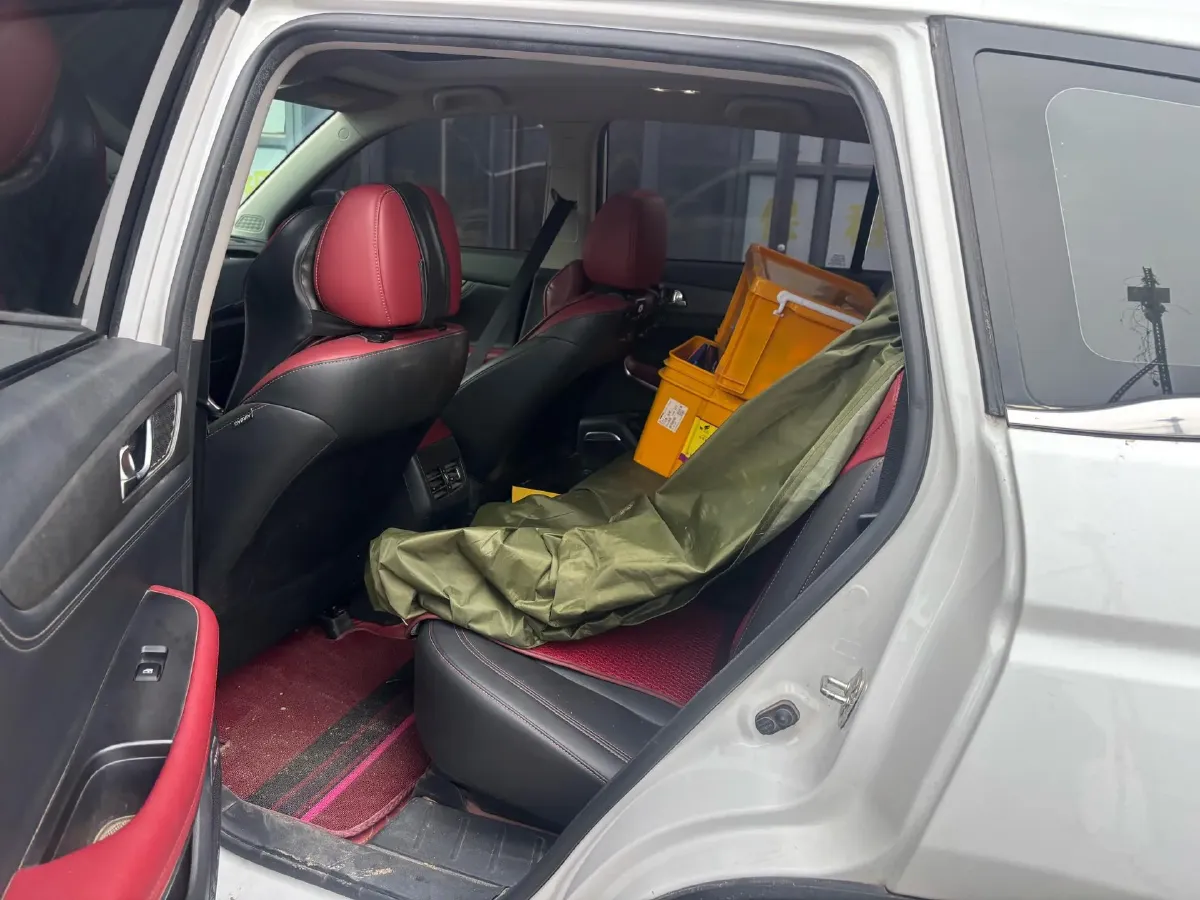 2022 ChangAn CS75 1.5T 180HP L4 7DCT,autocango,china used car exporter,china ev exporter,chinese used car exporter,chinese used ev exporter