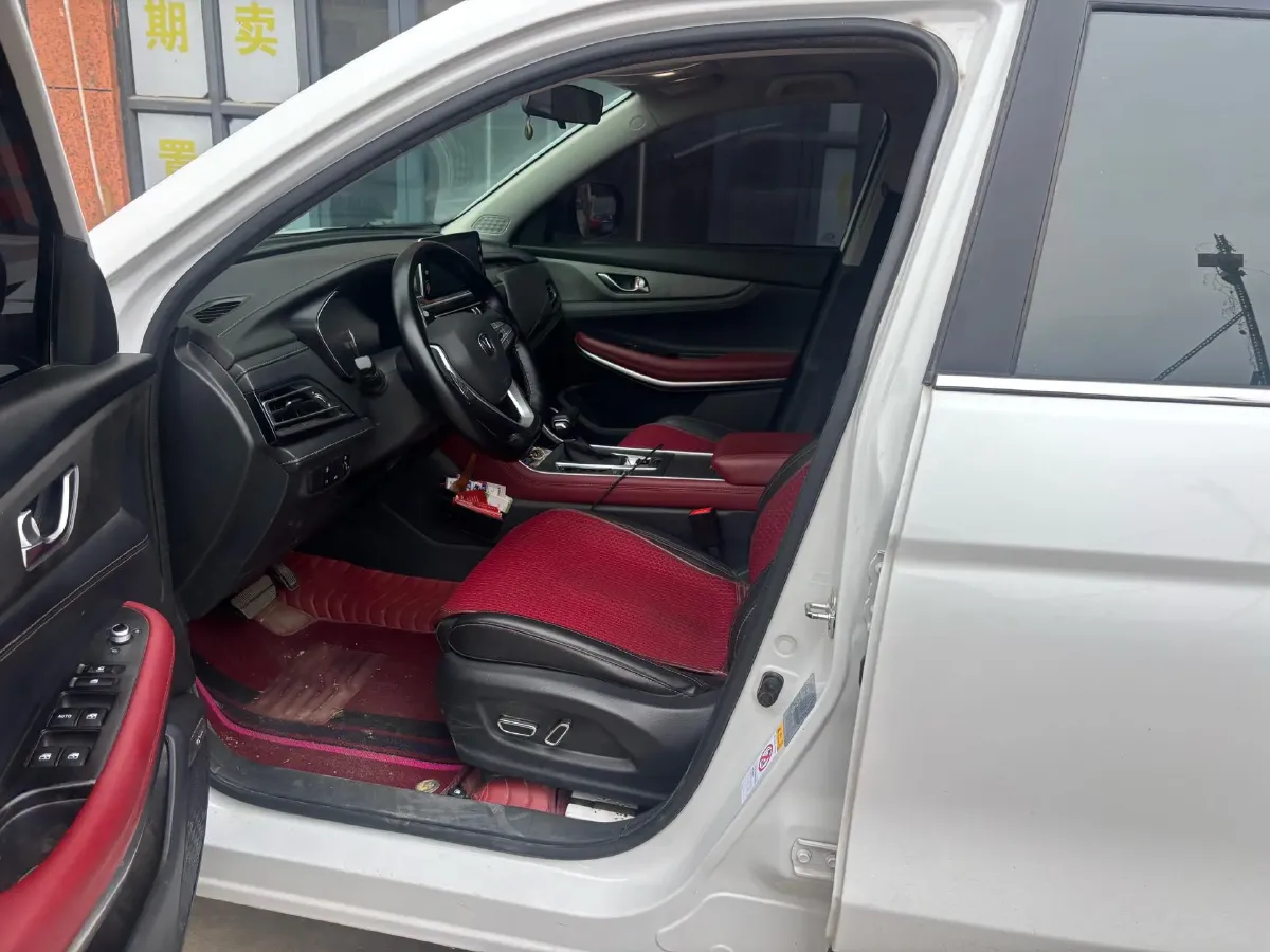 2022 ChangAn CS75 1.5T 180HP L4 7DCT,autocango,china used car exporter,china ev exporter,chinese used car exporter,chinese used ev exporter