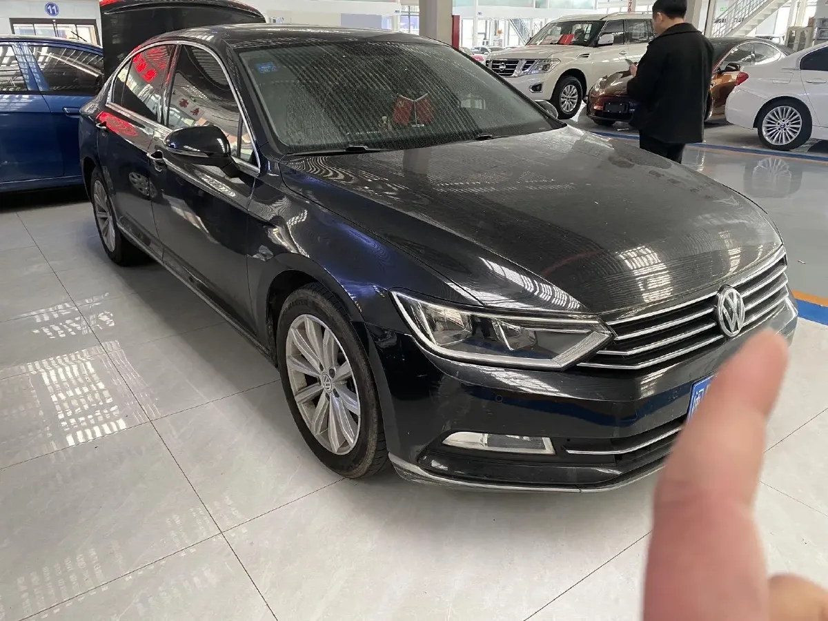 2018 Volkswagen Magotan 1.8T 180HP L4 7DCT,autocango,china used car exporter,china ev exporter,chinese used car exporter,chinese used ev exporter