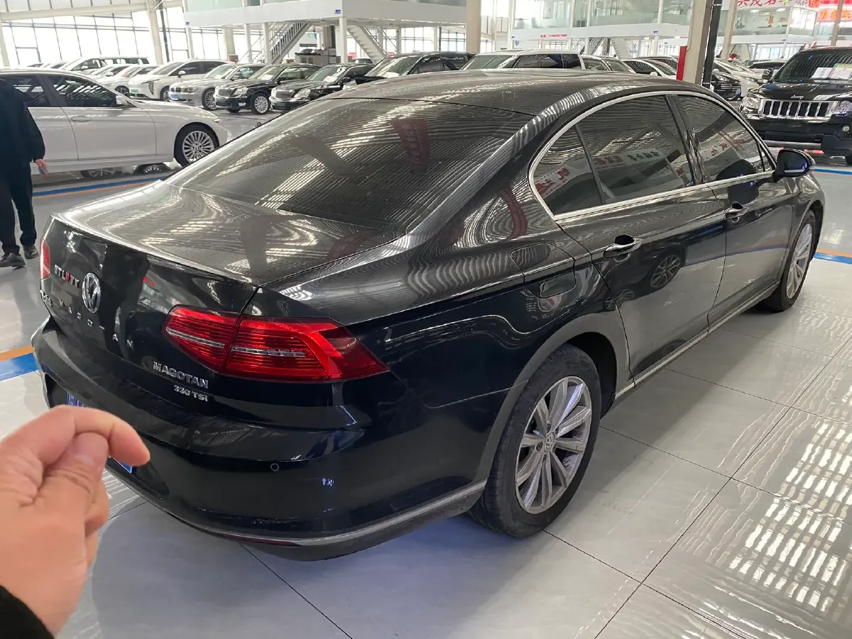 2018 Volkswagen Magotan 1.8T 180HP L4 7DCT,autocango,china used car exporter,china ev exporter,chinese used car exporter,chinese used ev exporter