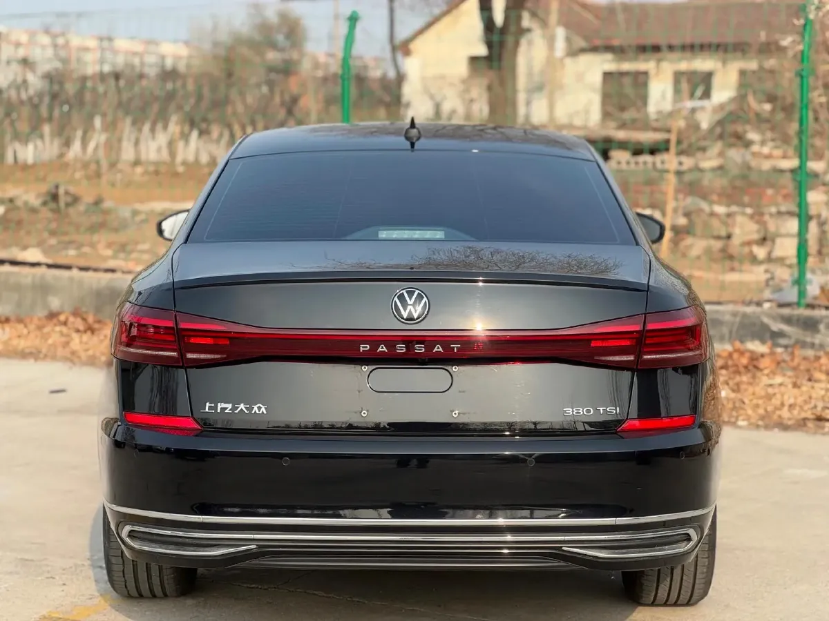 2025 Volkswagen Passat 2.0T 220HP L4 7DCT,autocango,china used car exporter,china ev exporter,chinese used car exporter,chinese used ev exporter