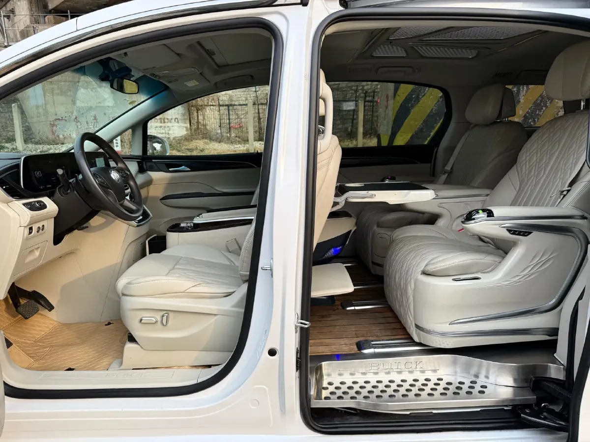 2020 Buick GL8 2.0T 237HP L4 9AT,autocango,china used car exporter,china ev exporter,chinese used car exporter,chinese used ev exporter