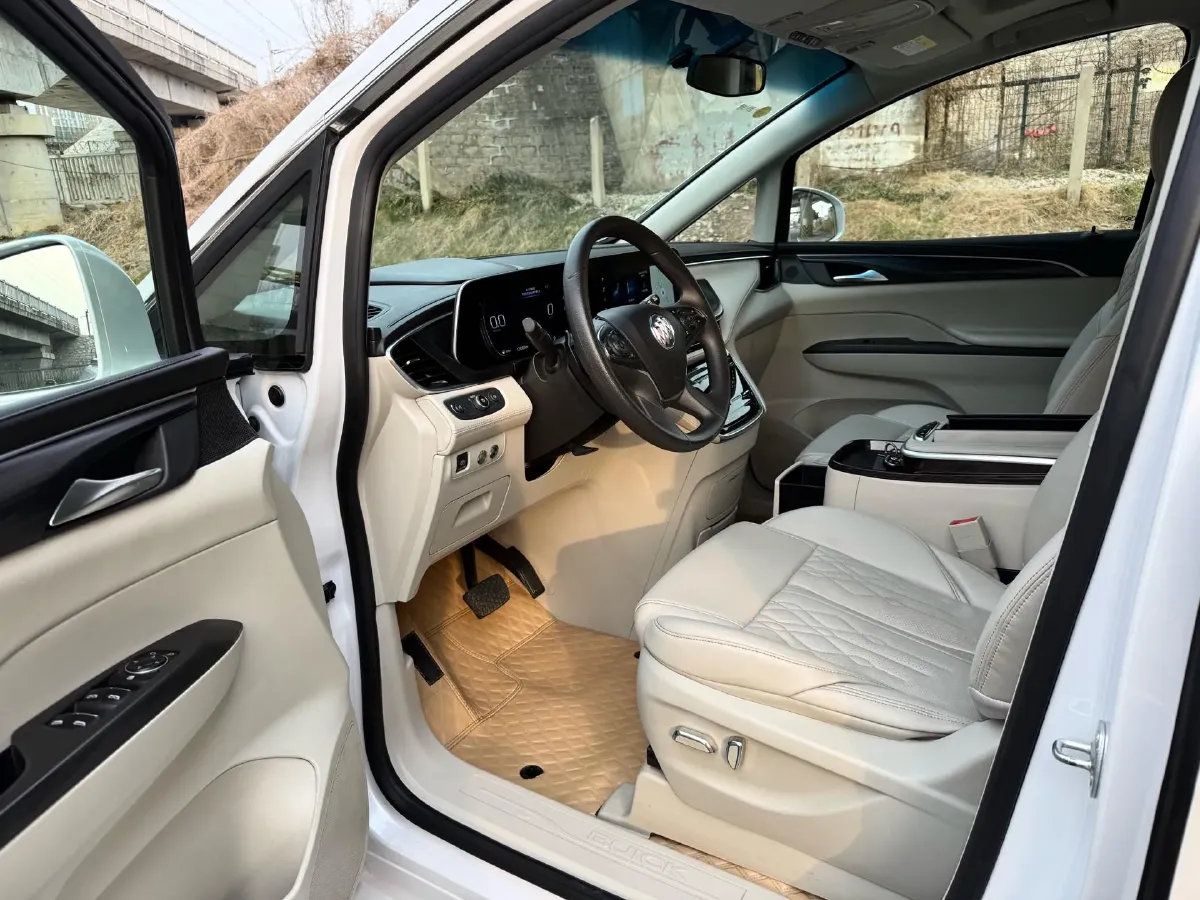 2020 Buick GL8 2.0T 237HP L4 9AT,autocango,china used car exporter,china ev exporter,chinese used car exporter,chinese used ev exporter