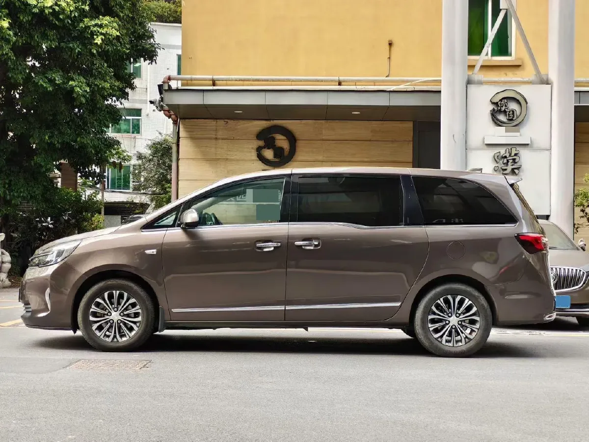 2021 Buick GL8 2.0T 237HP L4 9AT,autocango,china used car exporter,china ev exporter,chinese used car exporter,chinese used ev exporter