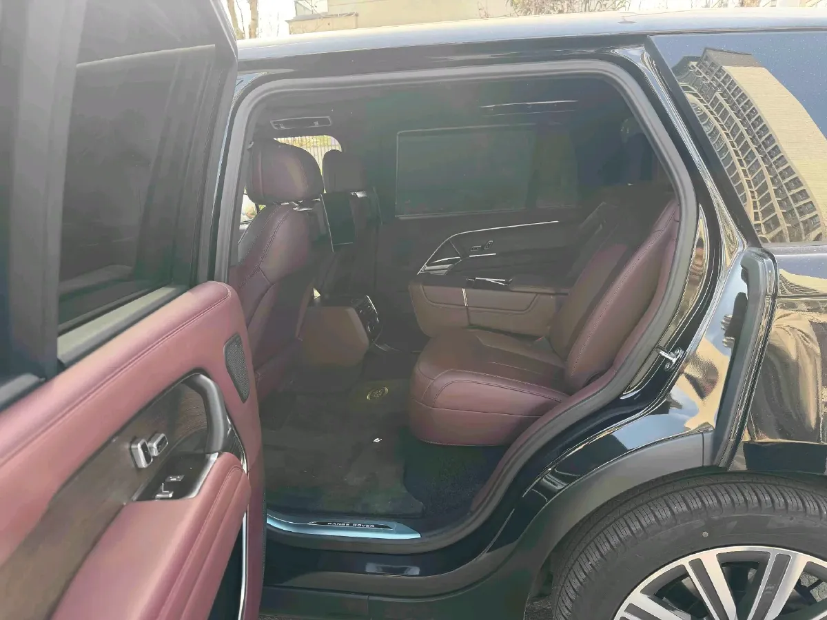 2025 Land Rover Range Rover 3.0T 400HP L6 8AT,autocango,china used car exporter,china ev exporter,chinese used car exporter,chinese used ev exporter