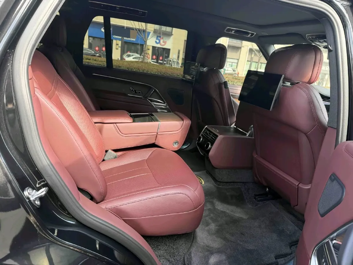 2025 Land Rover Range Rover 3.0T 400HP L6 8AT,autocango,china used car exporter,china ev exporter,chinese used car exporter,chinese used ev exporter