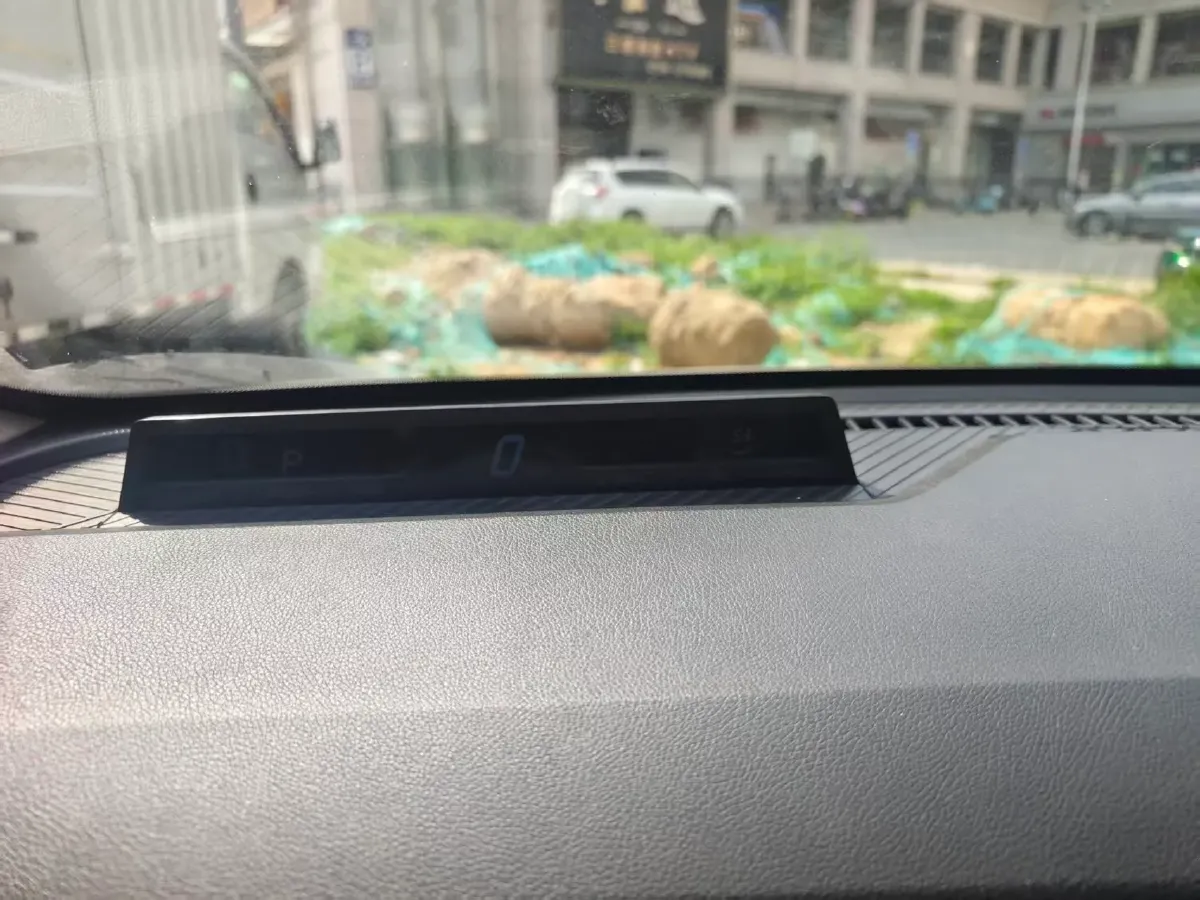 2022 Leapmotor T03 BEV 41KWH,autocango,china used car exporter,china ev exporter,chinese used car exporter,chinese used ev exporter