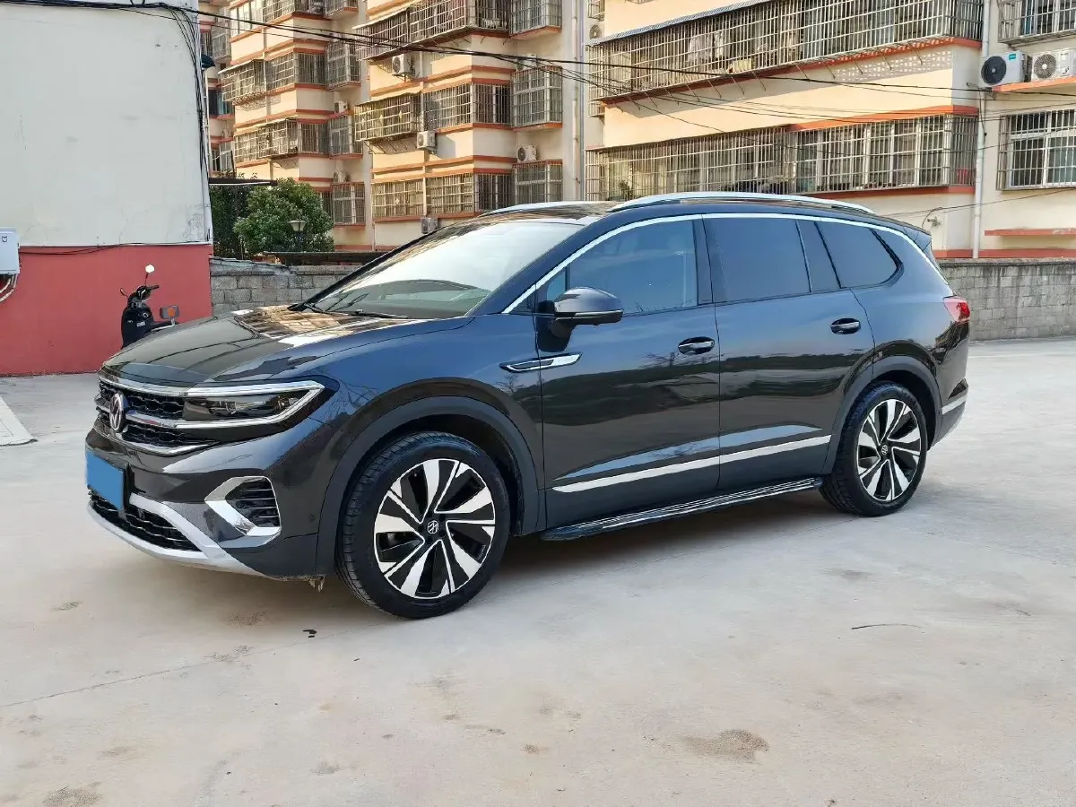 2023 Volkswagen Talagon 2.5T 299HP V6 7DCT,autocango,china used car exporter,china ev exporter,chinese used car exporter,chinese used ev exporter