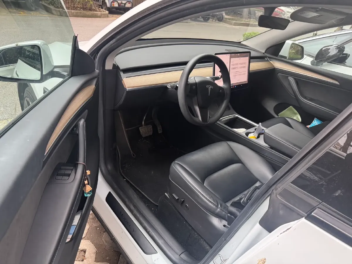 2022 Tesla Model Y BEV 60KWH,autocango,china used car exporter,china ev exporter,chinese used car exporter,chinese used ev exporter