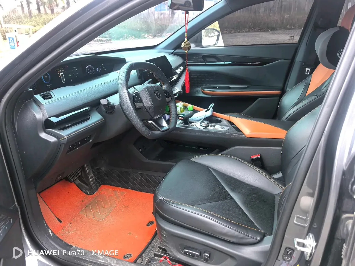 2023 ChangAn UNI-V iDD 1.5T 170HP L4 6TCT PHEV 18.4KWH,autocango,china used car exporter,china ev exporter,chinese used car exporter,chinese used ev exporter