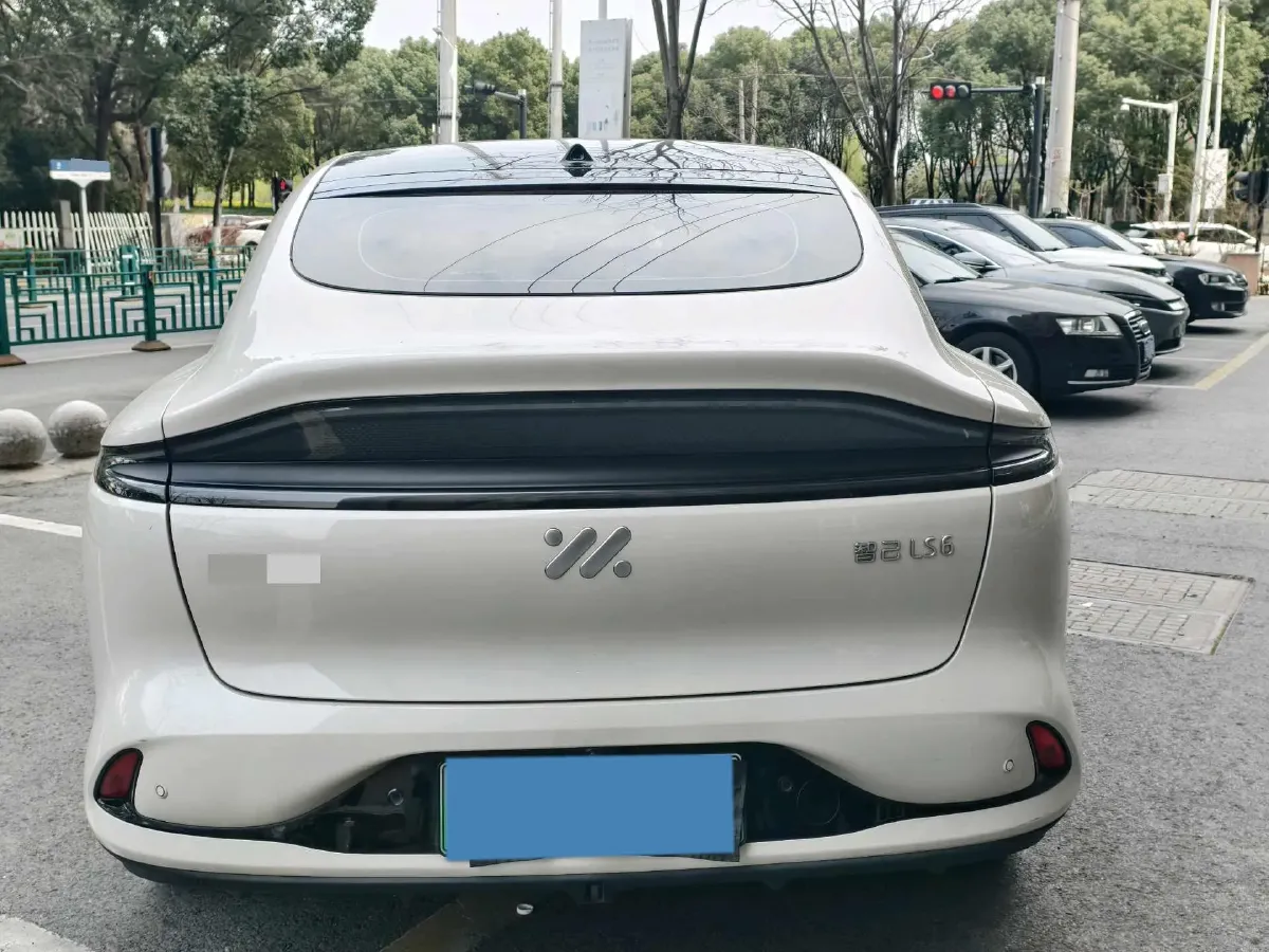 2023 IM LS6 BEV 90KWH,autocango,china used car exporter,china ev exporter,chinese used car exporter,chinese used ev exporter