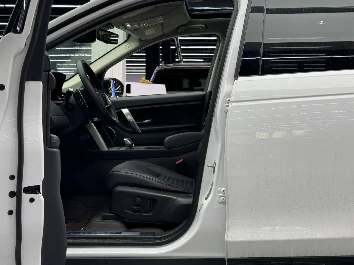 2024 Land Rover Discovery Sport 2.0T 249HP L4 9AT,autocango,china used car exporter,china ev exporter,chinese used car exporter,chinese used ev exporter