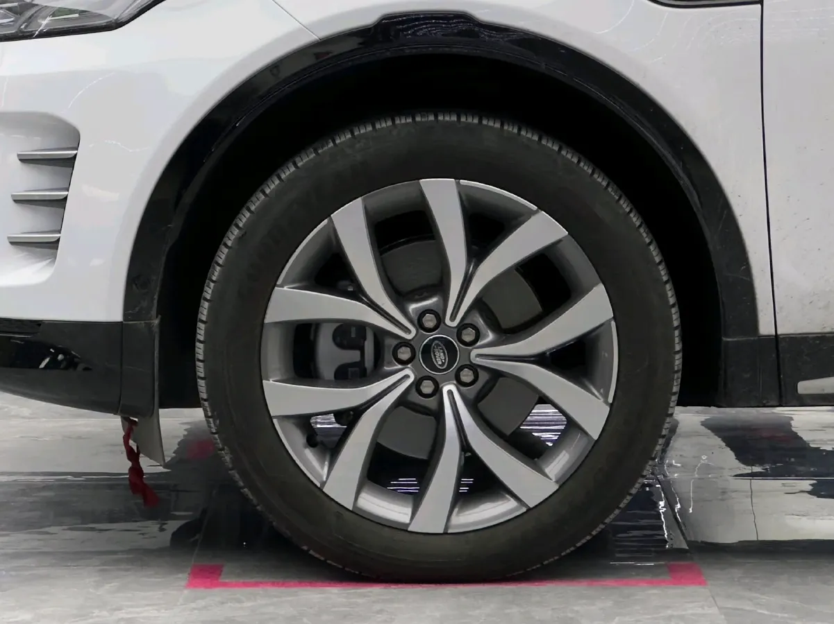 2024 Land Rover Discovery Sport 2.0T 249HP L4 9AT,autocango,china used car exporter,china ev exporter,chinese used car exporter,chinese used ev exporter