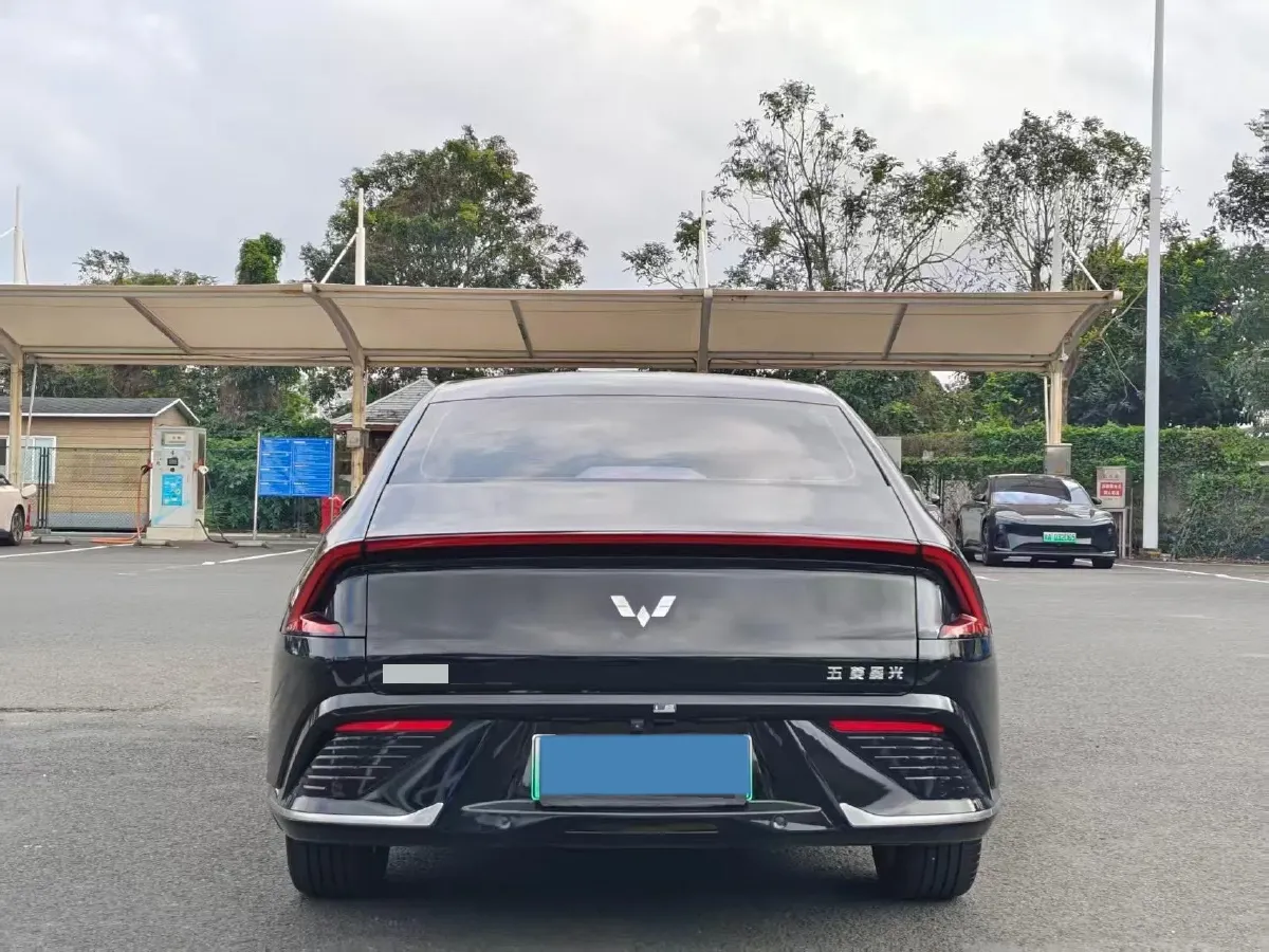 2023 WuLing XingGuang 1.5L 106HP L4 E-CVT PHEV 20.5KWH,autocango,china used car exporter,china ev exporter,chinese used car exporter,chinese used ev exporter