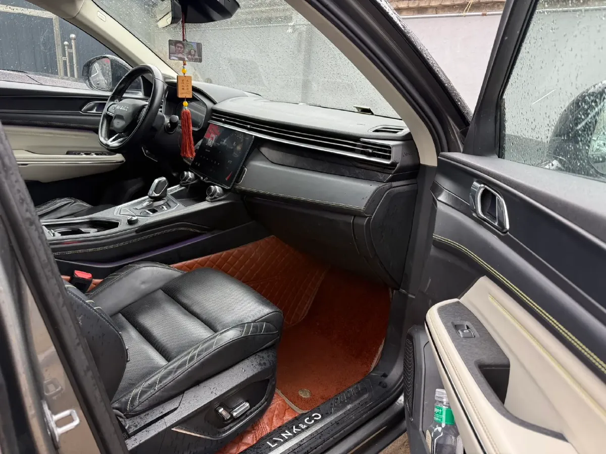 2022 LYNK&CO 05 2.0T 254HP L4 8AT,autocango,china used car exporter,china ev exporter,chinese used car exporter,chinese used ev exporter