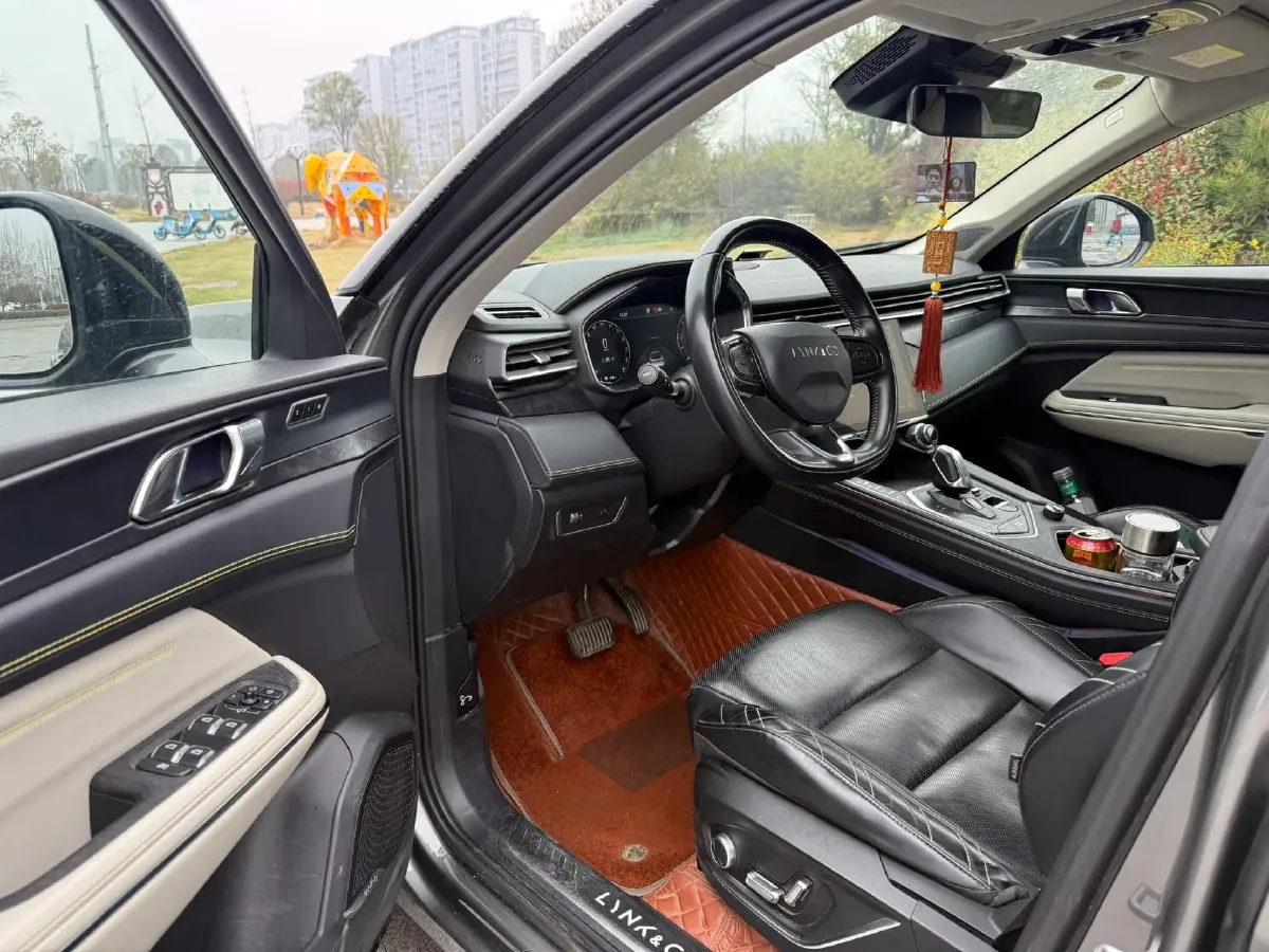 2022 LYNK&CO 05 2.0T 254HP L4 8AT,autocango,china used car exporter,china ev exporter,chinese used car exporter,chinese used ev exporter