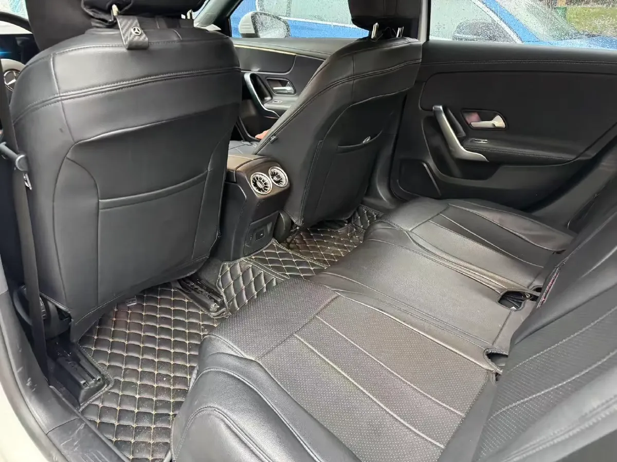 2022 Mercedes-Benz A Class 1.3T 163HP L4 7DCT,autocango,china used car exporter,china ev exporter,chinese used car exporter,chinese used ev exporter