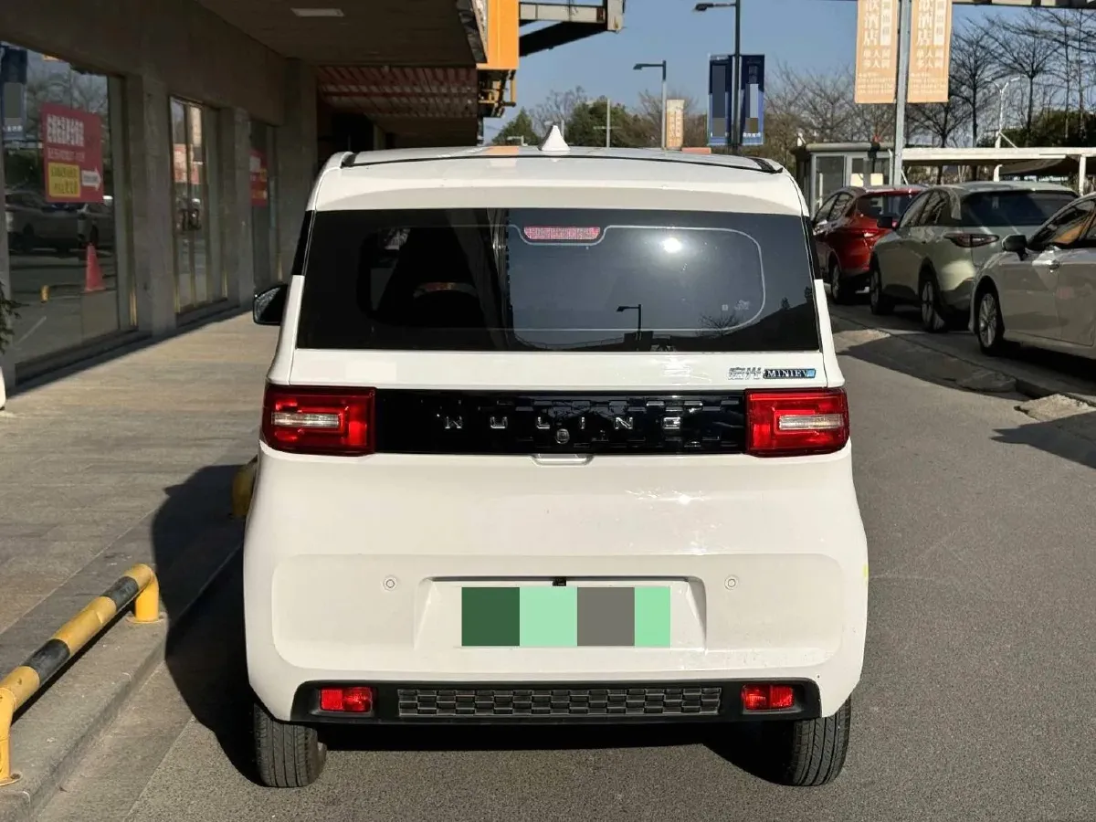 2020 WuLing HongGuang MINI EV BEV 13.8KWH,autocango,china used car exporter,china ev exporter,chinese used car exporter,chinese used ev exporter