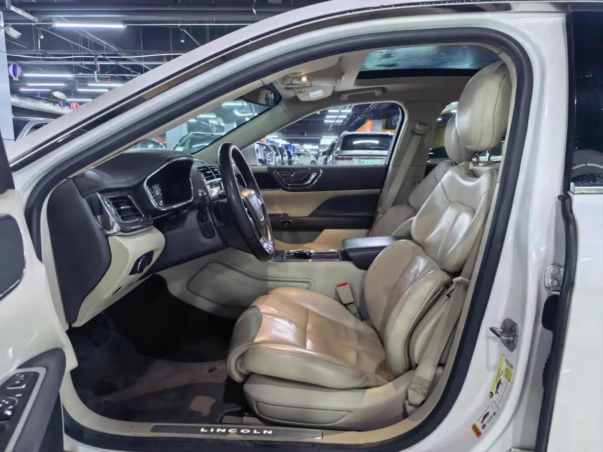 2017 Lincoln Continental 2.0T 261HP L4 6AT,autocango,china used car exporter,china ev exporter,chinese used car exporter,chinese used ev exporter