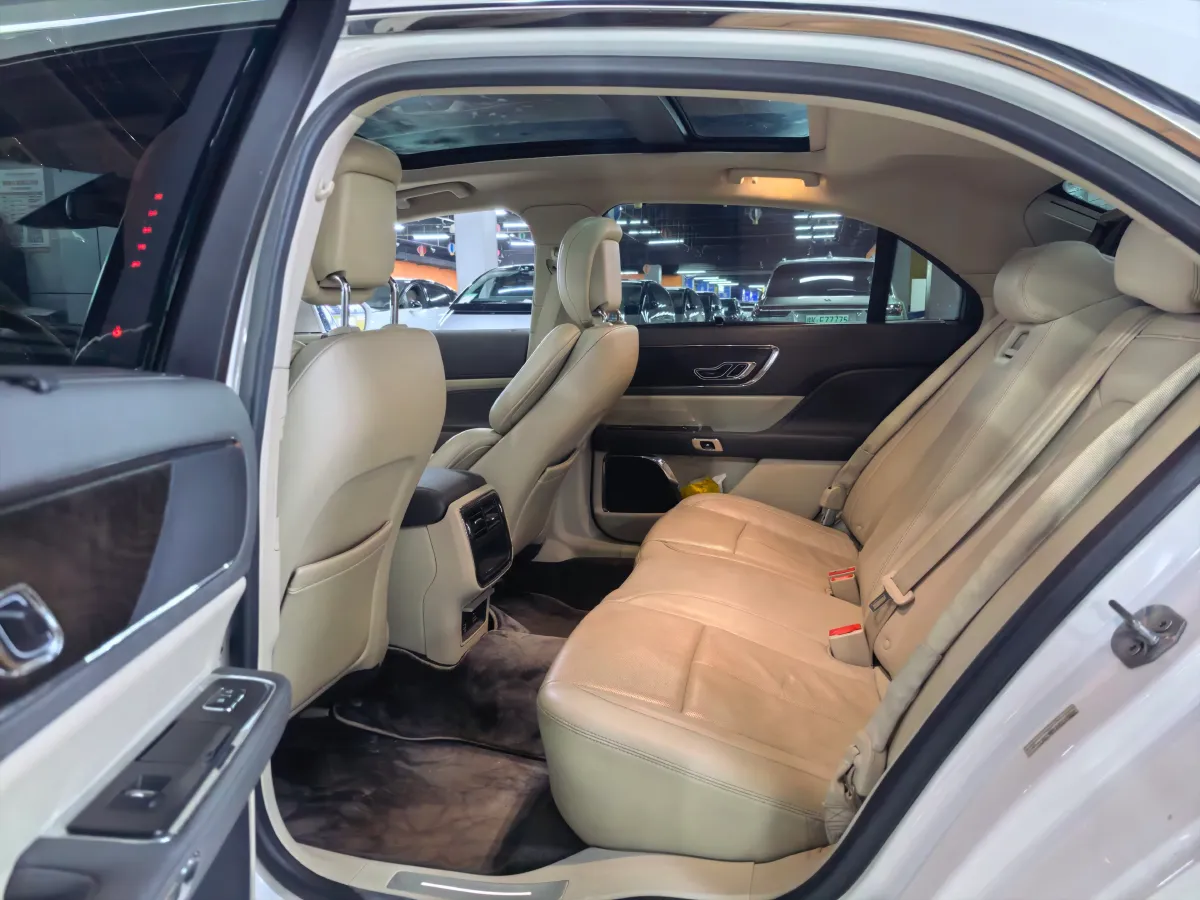 2017 Lincoln Continental 2.0T 261HP L4 6AT,autocango,china used car exporter,china ev exporter,chinese used car exporter,chinese used ev exporter