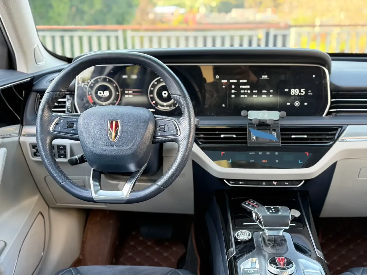 2019 HongQi HS5 2.0T 224HP L4 6AT,autocango,china used car exporter,china ev exporter,chinese used car exporter,chinese used ev exporter