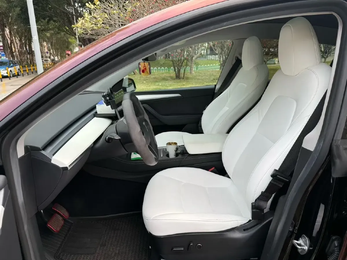 2022 Tesla Model Y BEV 60KWH,autocango,china used car exporter,china ev exporter,chinese used car exporter,chinese used ev exporter