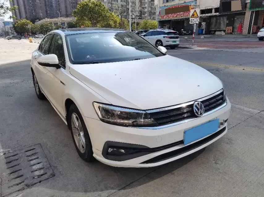 2019 Volkswagen T-Cross 1.4T 150HP L4 7DCT,autocango,china used car exporter,china ev exporter,chinese used car exporter,chinese used ev exporter