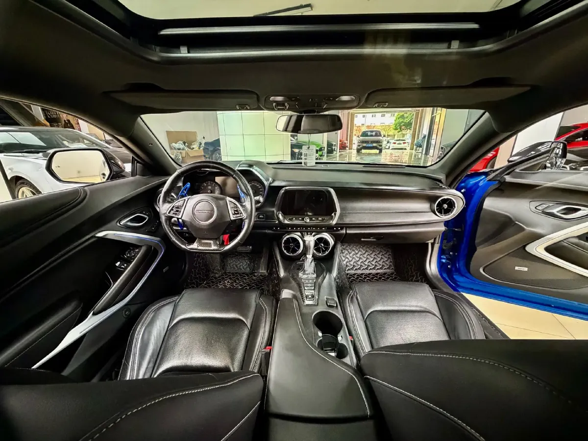 2017 Chevrolet Camaro 2.0T 275HP L4 8AT,autocango,china used car exporter,china ev exporter,chinese used car exporter,chinese used ev exporter