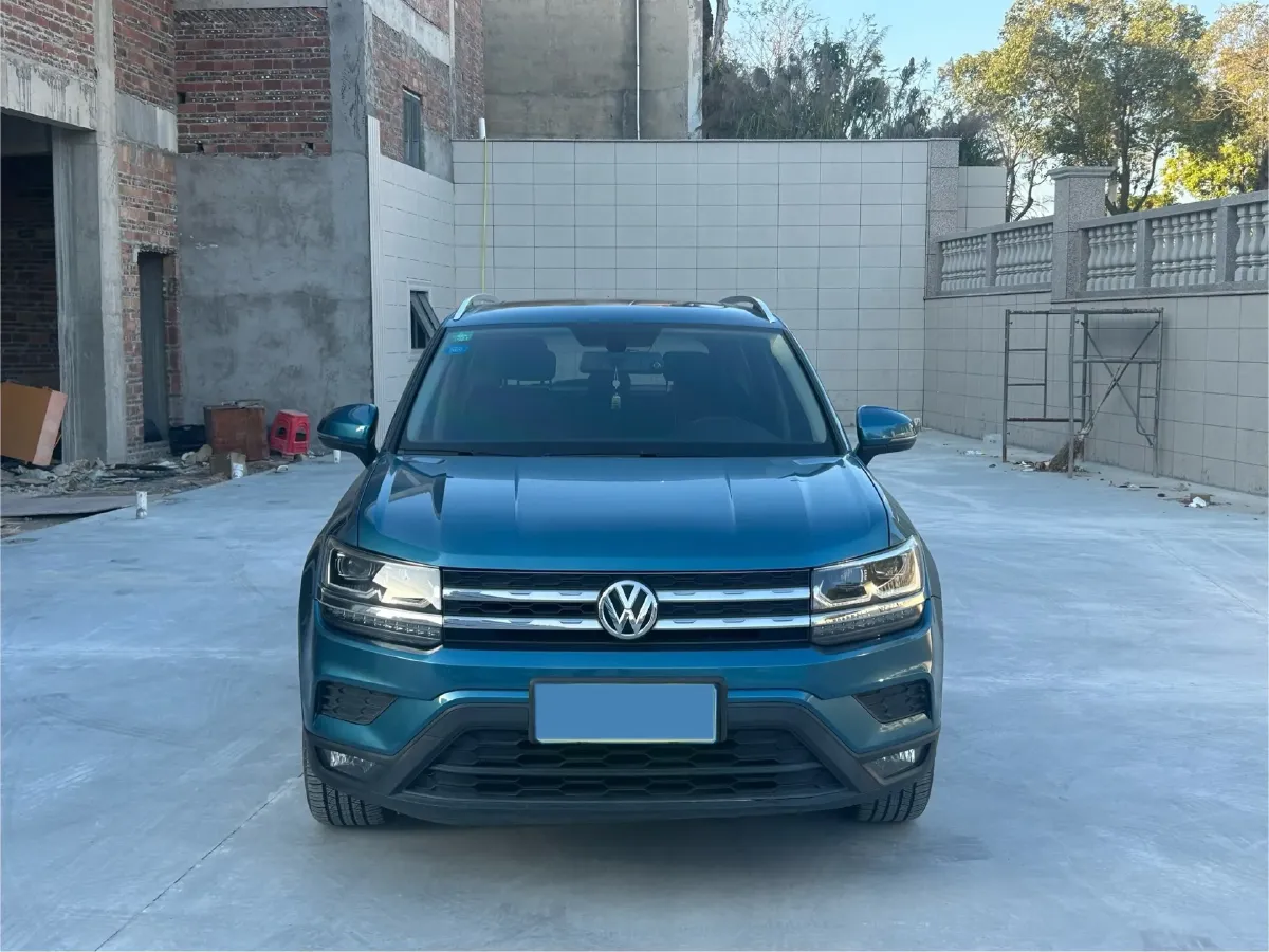 2019 MINI MINI 1.5T 102HP L3 7DCT,autocango,china used car exporter,china ev exporter,chinese used car exporter,chinese used ev exporter