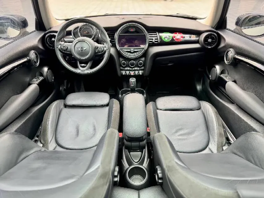 2020 MINI MINI 2.0T 192HP L4 7DCT,autocango,china used car exporter,china ev exporter,chinese used car exporter,chinese used ev exporter