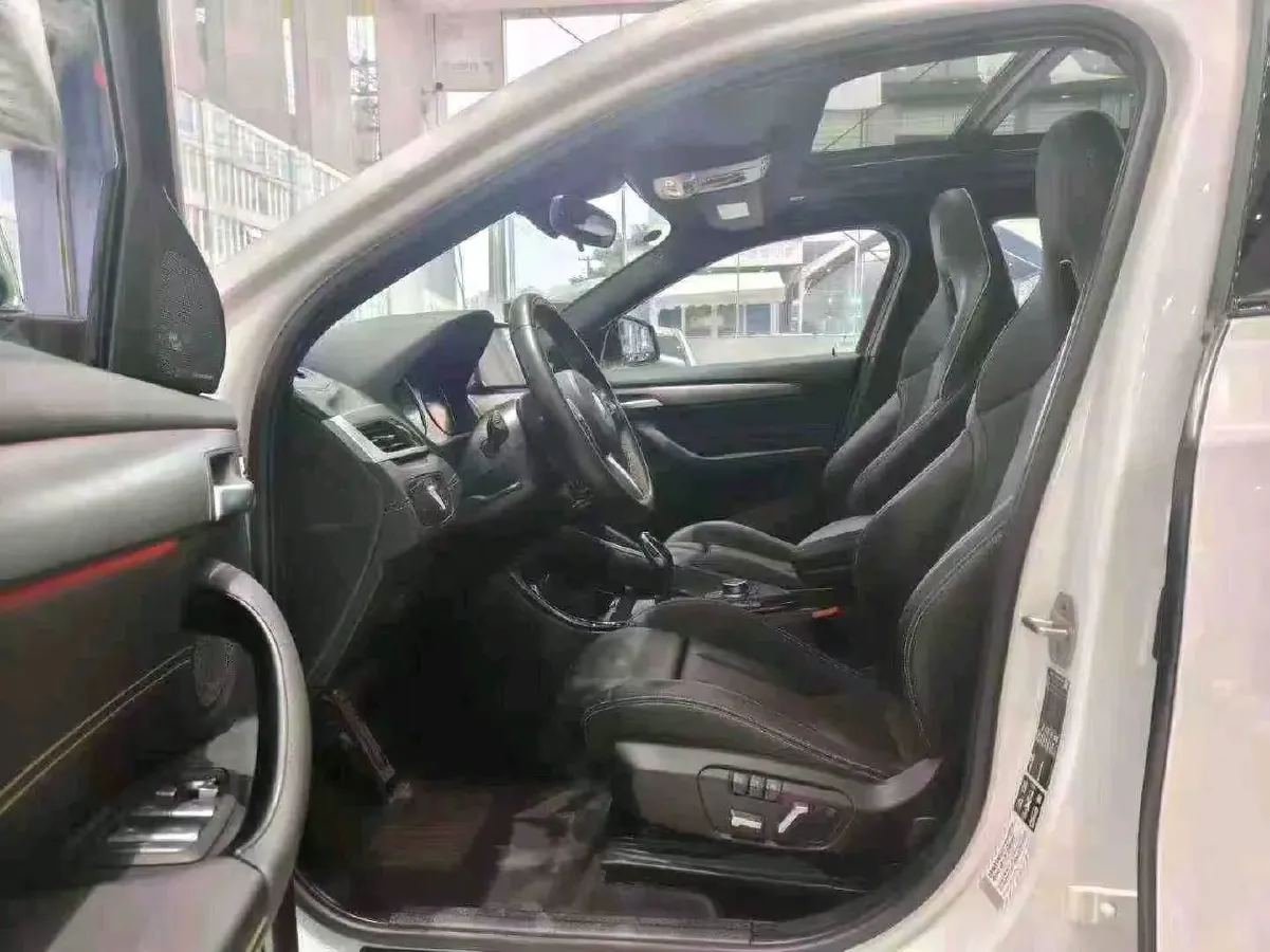 2023 BMW X2 2.0T 178HP L4 7DCT,autocango,china used car exporter,china ev exporter,chinese used car exporter,chinese used ev exporter