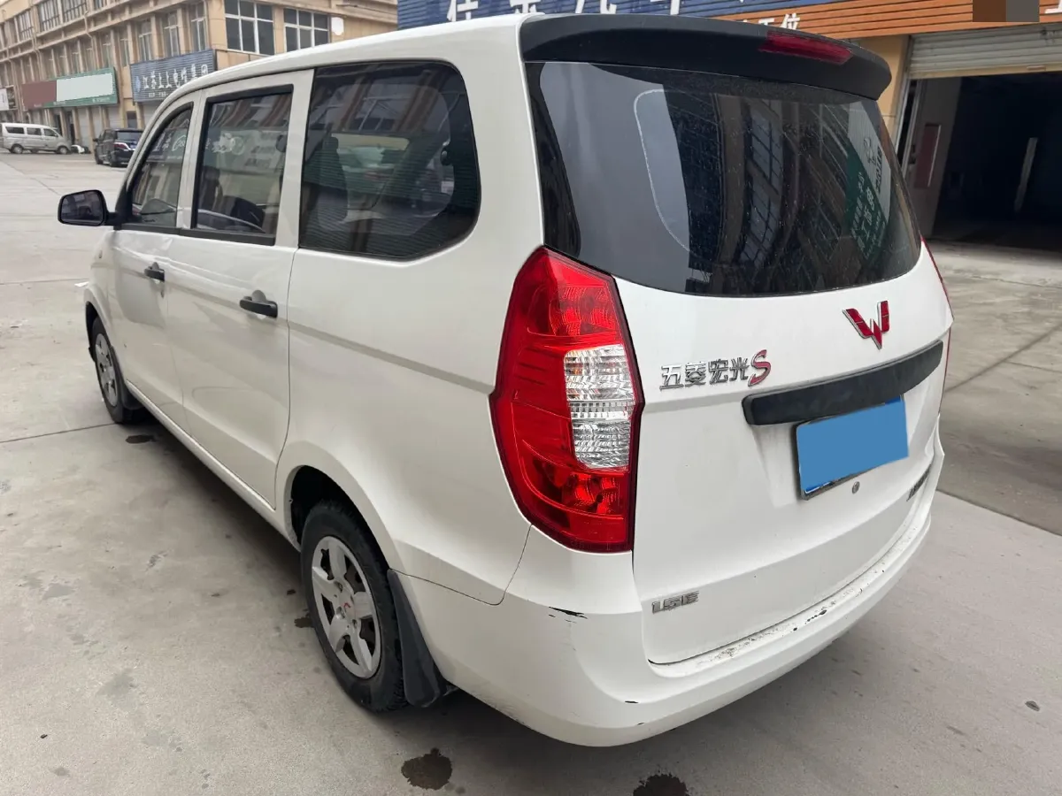2018 WuLing HongGuang 1.5L 105HP L4 5MT,autocango,china used car exporter,china ev exporter,chinese used car exporter,chinese used ev exporter
