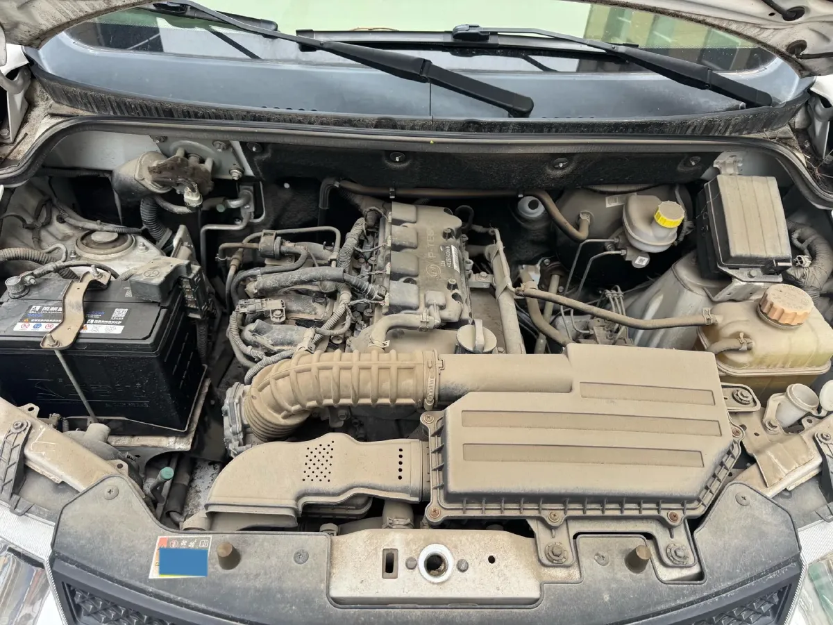 2018 WuLing HongGuang 1.5L 105HP L4 5MT,autocango,china used car exporter,china ev exporter,chinese used car exporter,chinese used ev exporter