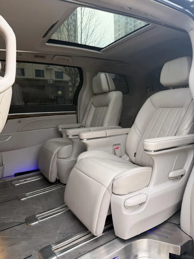 2021 GAC Trumpchi M8 2.0T 252HP L4 8AT,autocango,china used car exporter,china ev exporter,chinese used car exporter,chinese used ev exporter