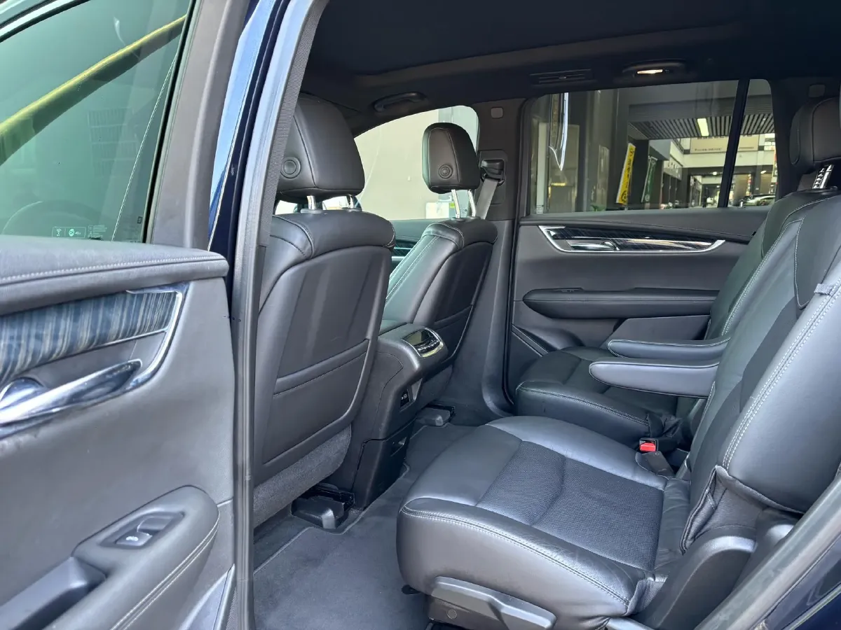 2020 Cadillac XT6 2.0T 241HP L4 9AT,autocango,china used car exporter,china ev exporter,chinese used car exporter,chinese used ev exporter