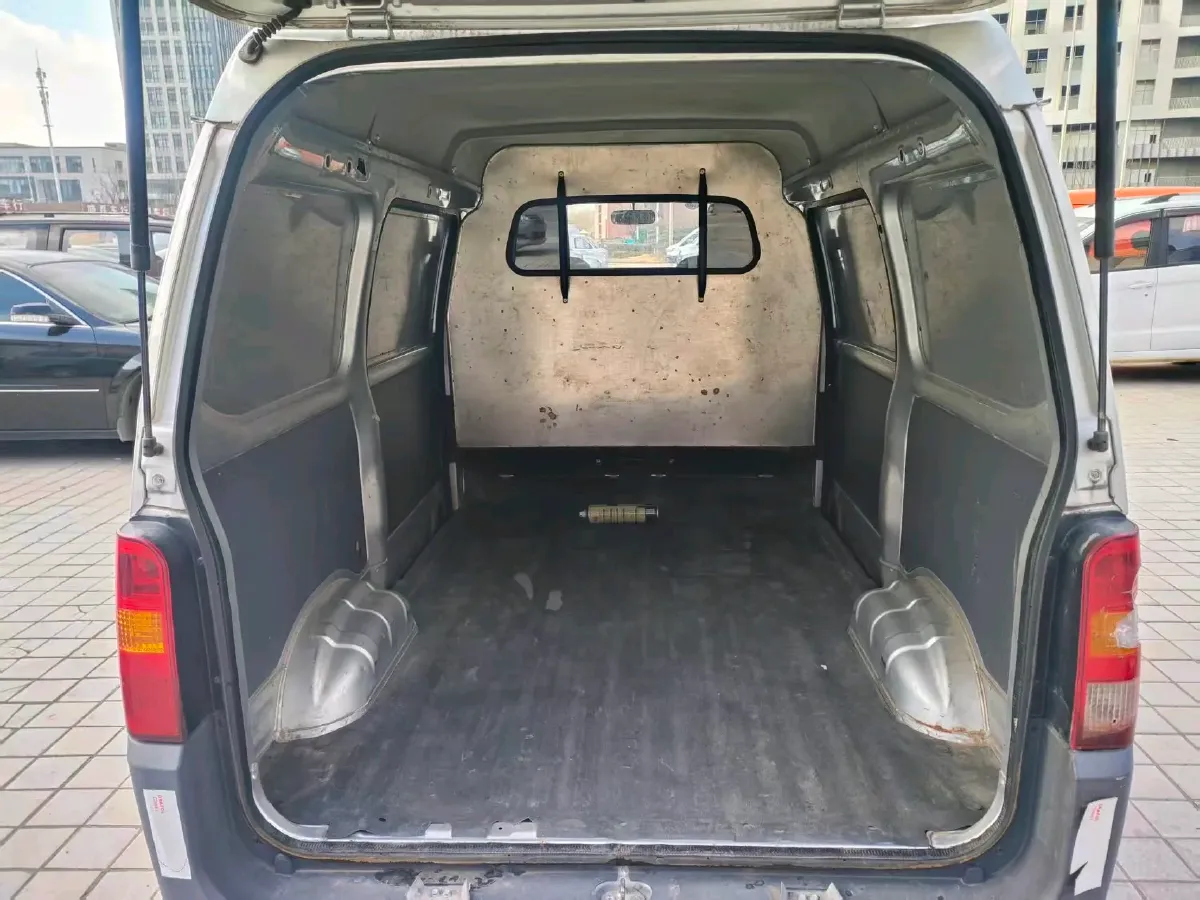 2020 WuLing ZhiGuang 1.2L 76HP L4 5MT,autocango,china used car exporter,china ev exporter,chinese used car exporter,chinese used ev exporter