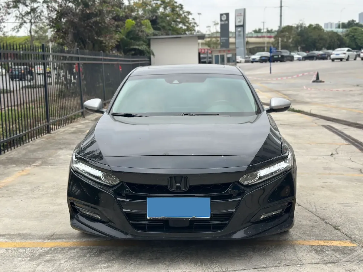 2021 Honda Accord 1.5T 194HP L4 CVT,autocango,china used car exporter,china ev exporter,chinese used car exporter,chinese used ev exporter