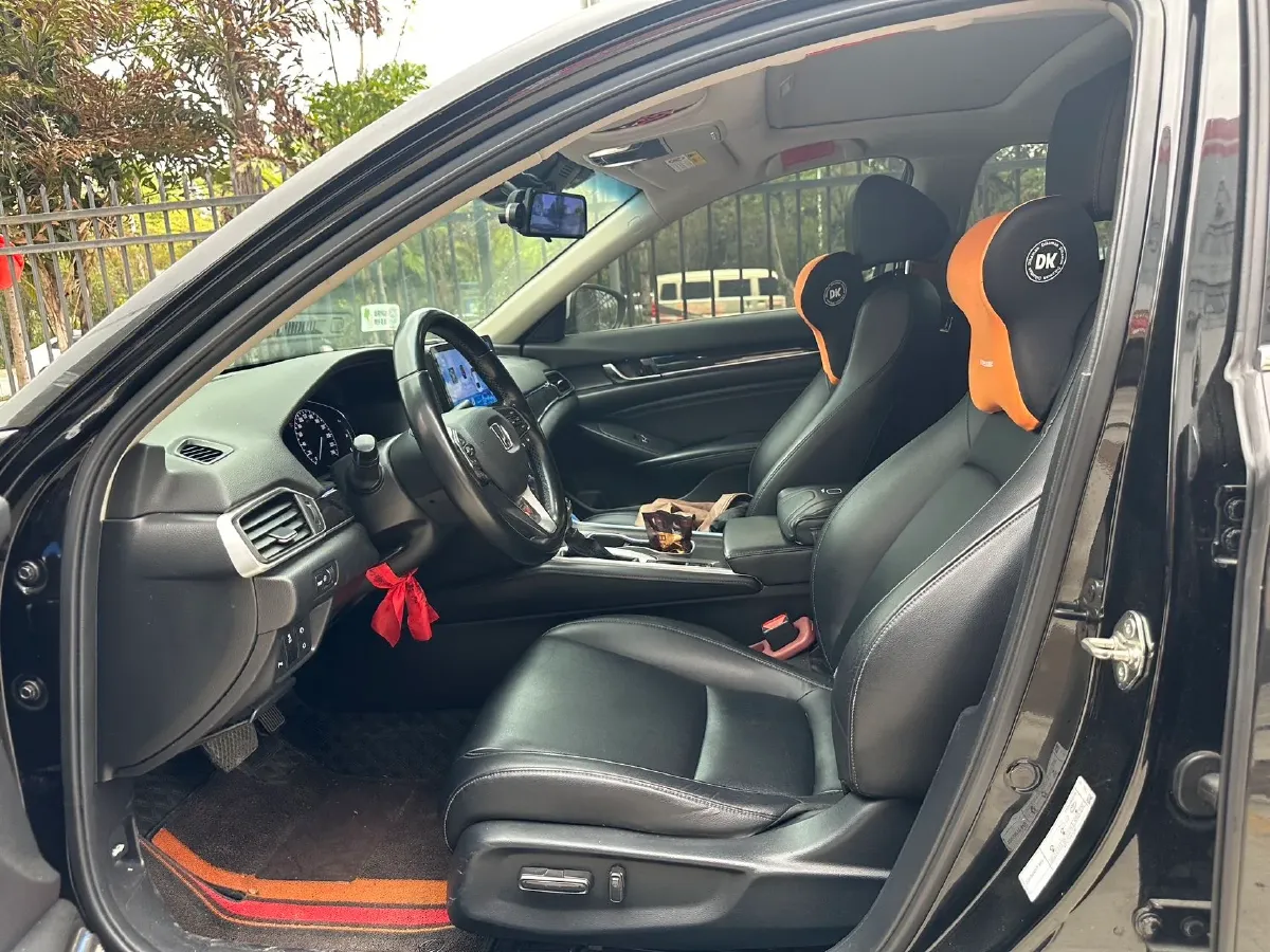 2021 Honda Accord 1.5T 194HP L4 CVT,autocango,china used car exporter,china ev exporter,chinese used car exporter,chinese used ev exporter