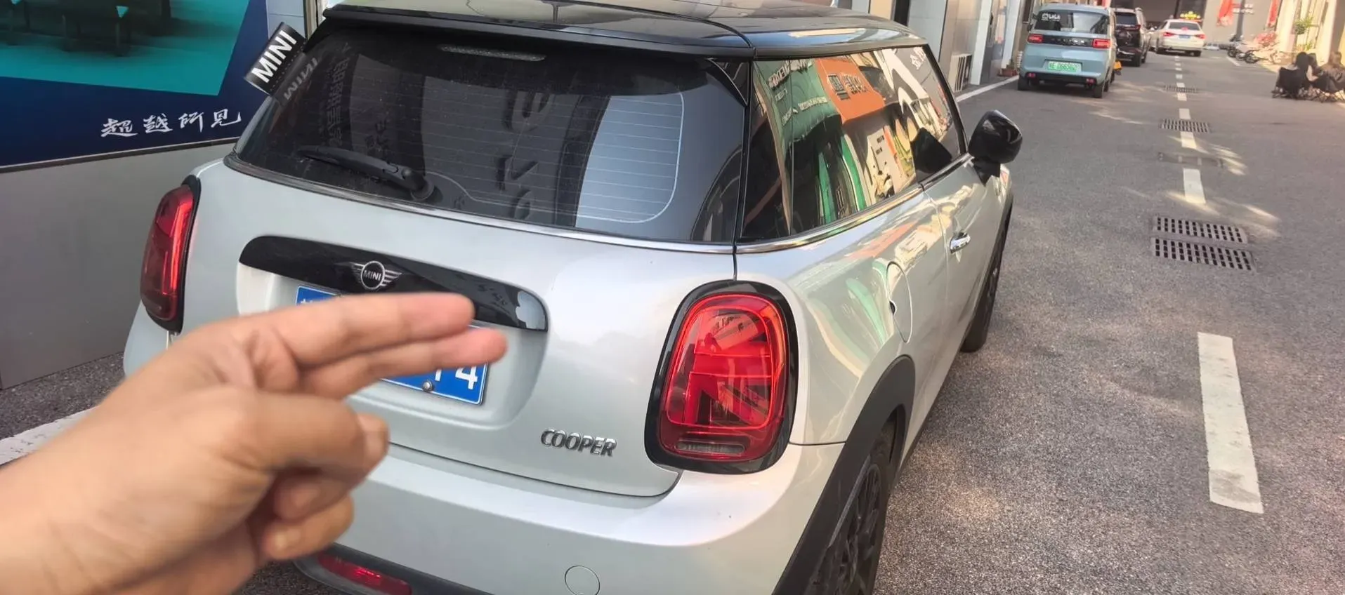 2020 MINI MINI 1.5T 136HP L3 7DCT,autocango,china used car exporter,china ev exporter,chinese used car exporter,chinese used ev exporter