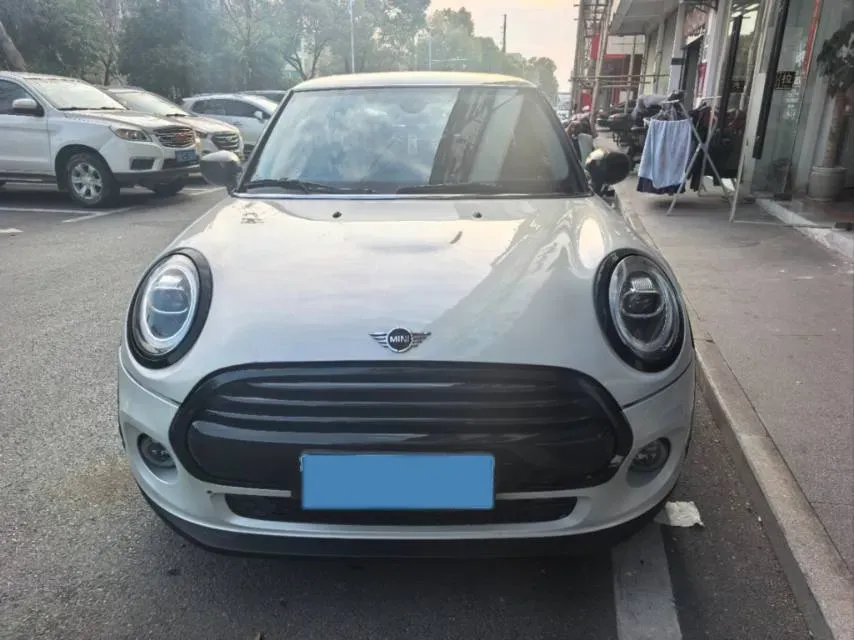 2020 MINI MINI 1.5T 136HP L3 7DCT,autocango,china used car exporter,china ev exporter,chinese used car exporter,chinese used ev exporter
